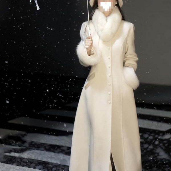 Elegant Wool Coat With A Designer Touch Featuring A Fur-trimmed Collar And A Midi Length