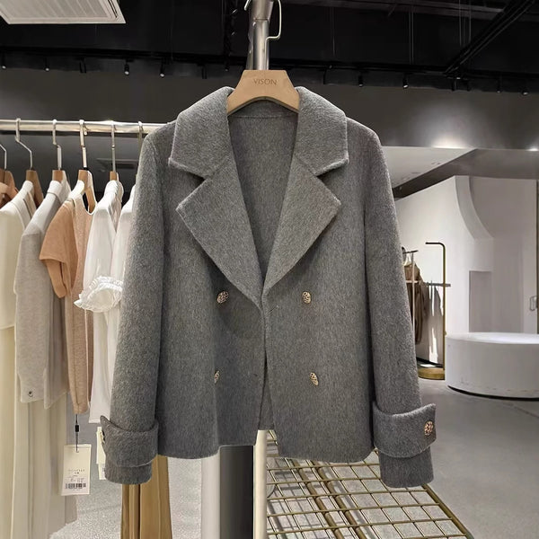 Elegant And Fashionable Wool Coat For Women