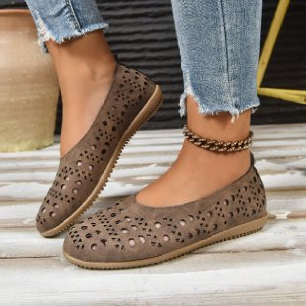 Large-size Women's Pumps