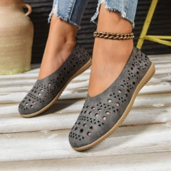 Large-size Women's Pumps