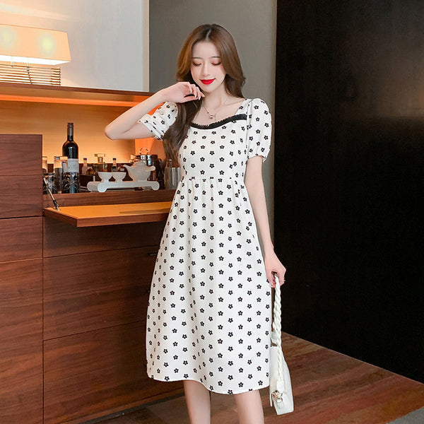 Slimming Mid-length Maternity Dress