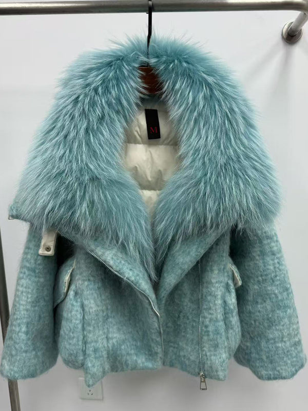 Womens Down Jacket With A Luxurious Cashmere Fur And Raccoon-Fur Collar