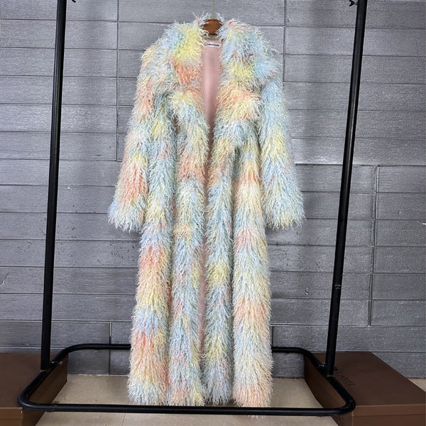 Womens Elongated Wool Coat With A Tailored Lapel